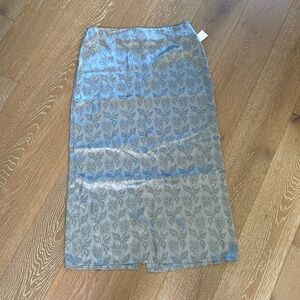 Old Navy Blue/Silver Floral Skirt Size 12 - NWT